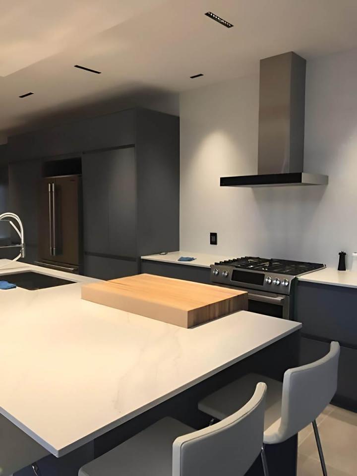 Customize a kitchen cabinet Montreal