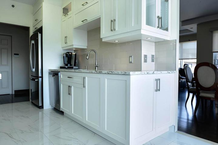 Furniture stripping and lacquering Montreal